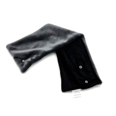 Cuello pelo negro liso 2