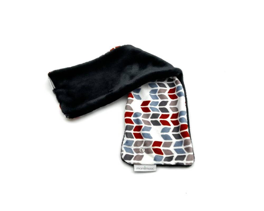 Cuello pelo geometrico rojo