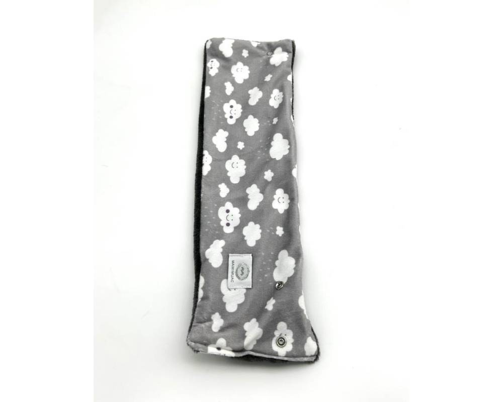 Cuello pelo nube gris