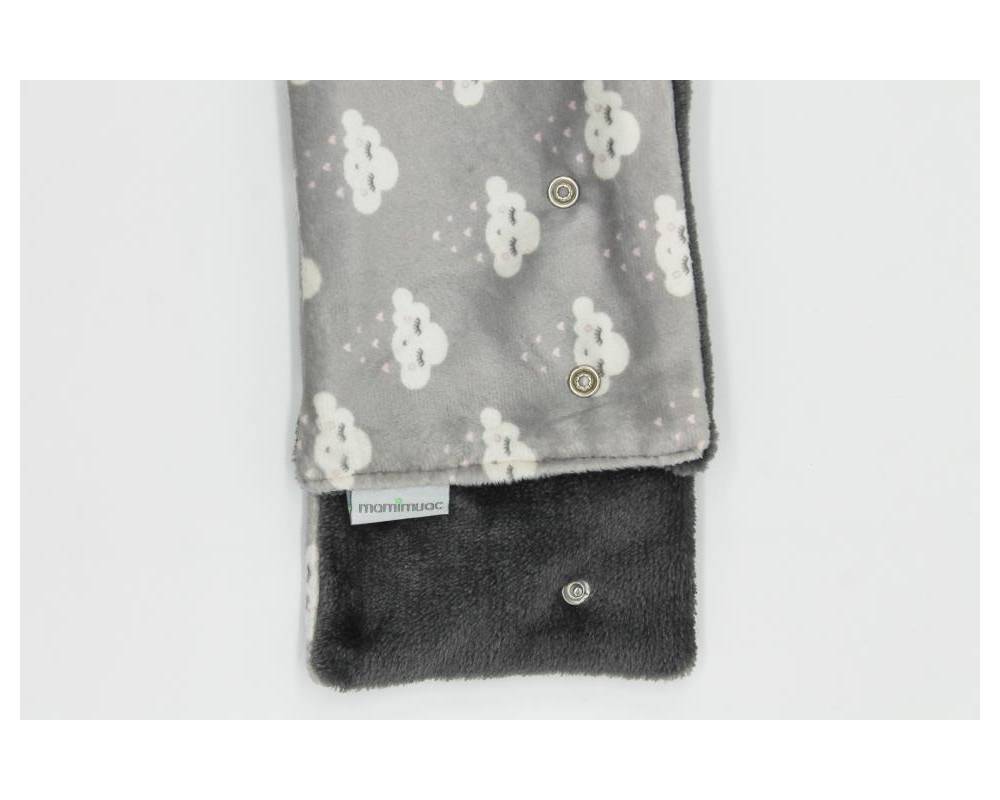 Cuello pelo nube gris