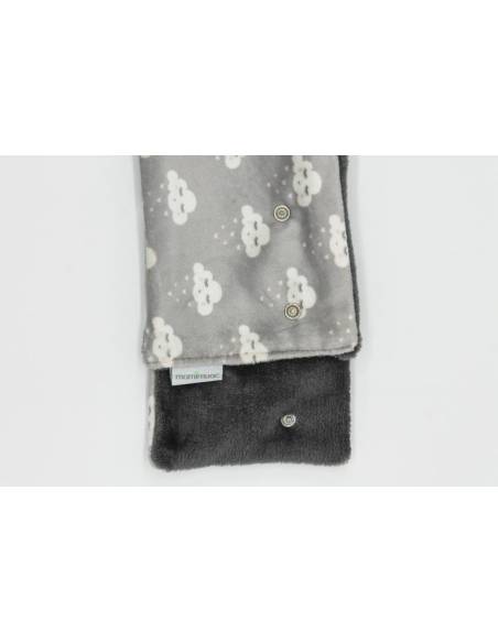 Cuello pelo nube gris