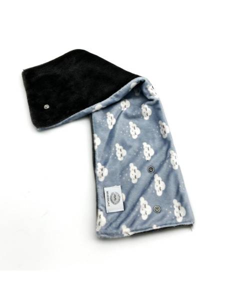 Cuello pelo nube corazón azul