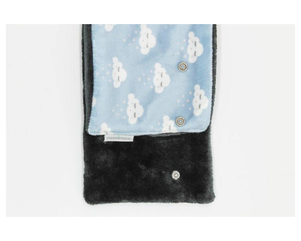 Cuello pelo nube corazón azul