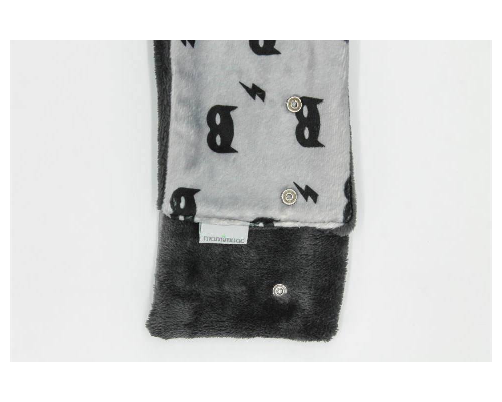 Cuello pelo mascara gris