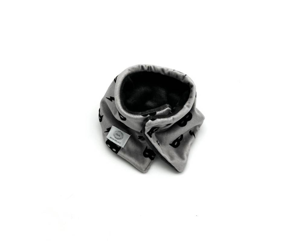 Cuello pelo mascara gris