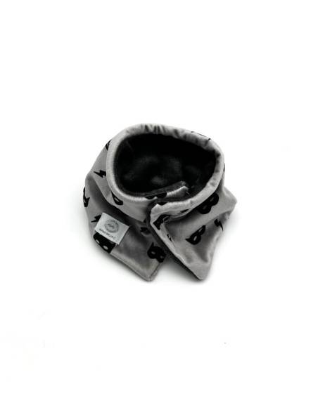 Cuello pelo mascara gris