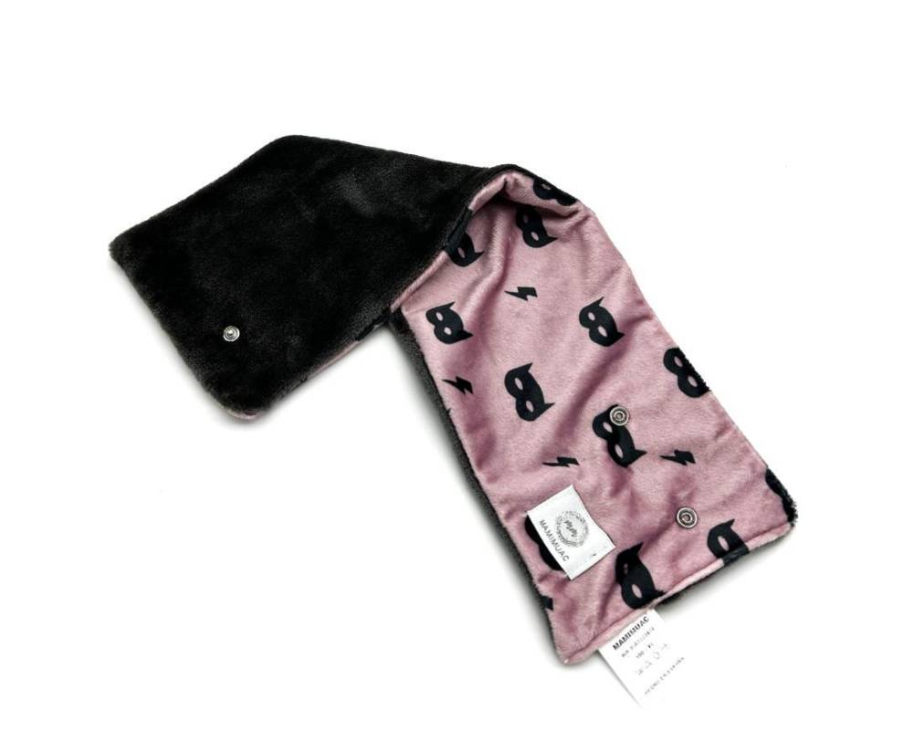 Cuello pelo mascara rosa