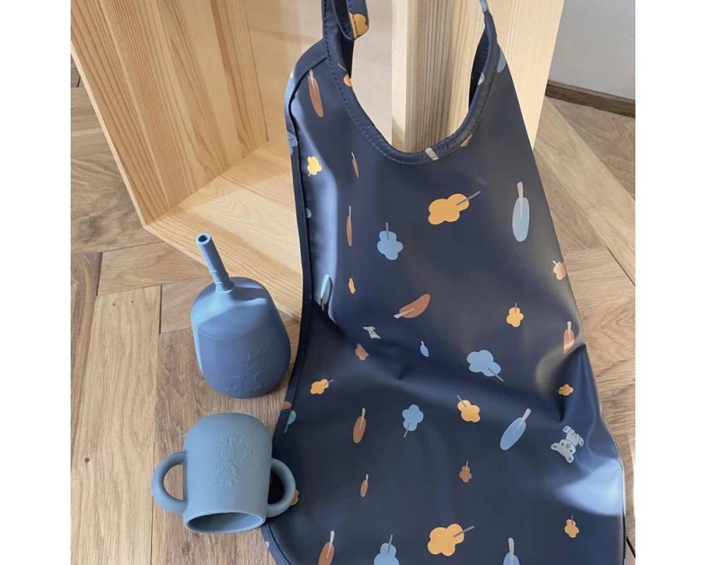 NU199 Alberte babero extra largo Koala forest