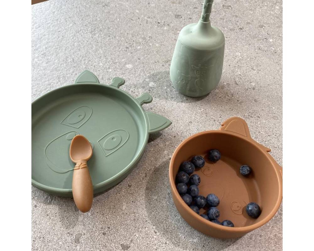 NU371 Akila plato 2-pack Girafa Dusty green