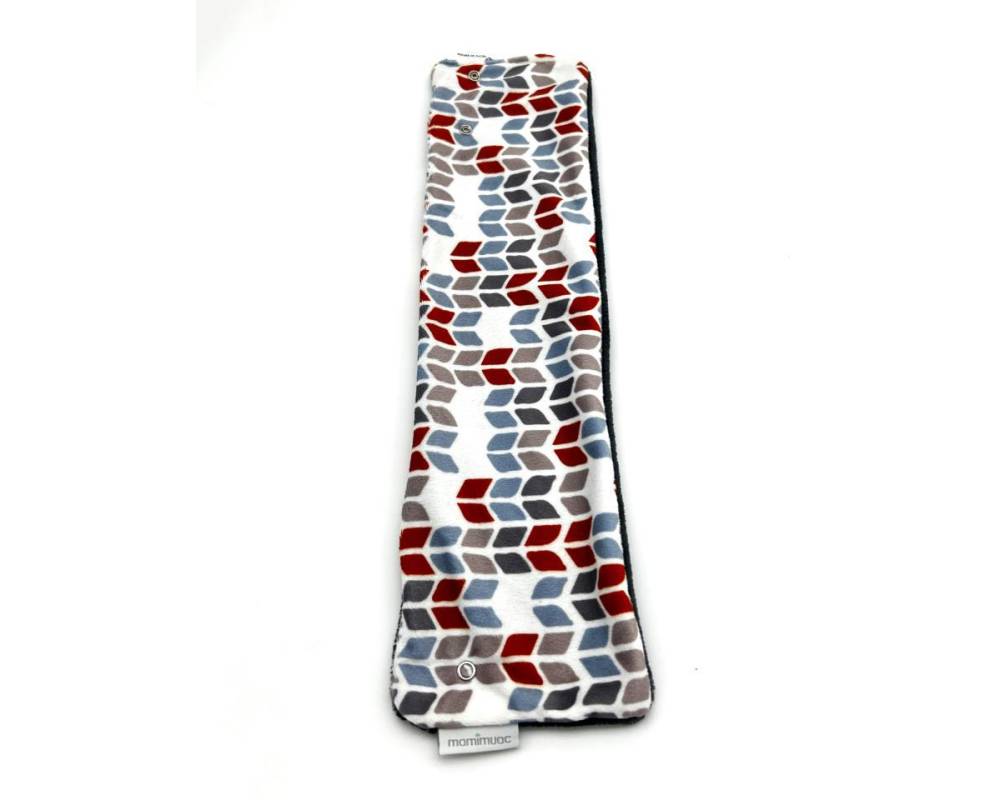 Cuello pelo geometrico rojo