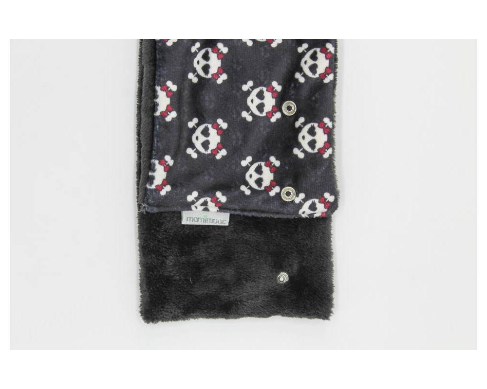 Cuello pelo calavera niña